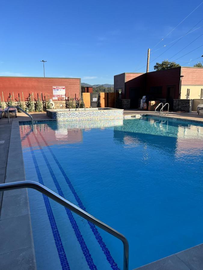 Wyndham Garden Redwood Valley - Ukiah Exterior photo